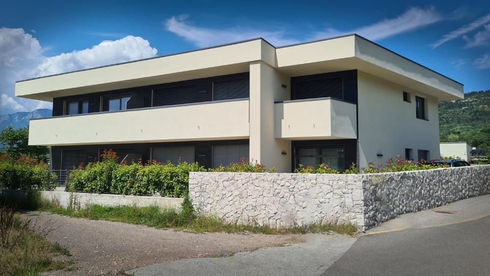 Appartamenti Moderni, Luminosi E Tranquilli Con Parcheggio Privato - Agritur La Tenuta Trento Exterior photo