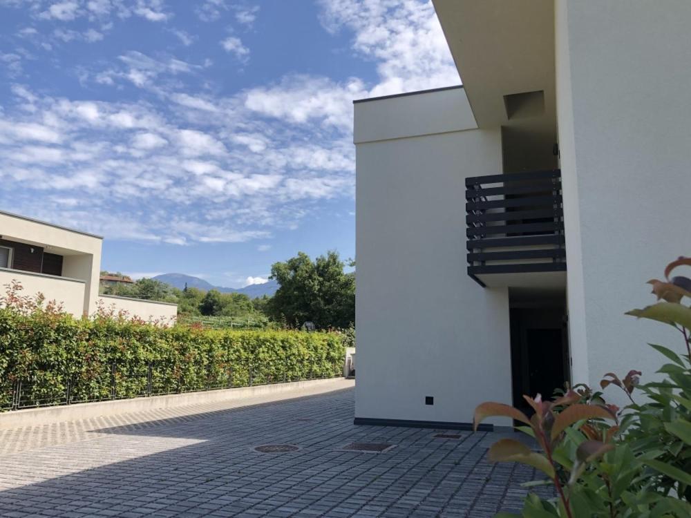 Appartamenti Moderni, Luminosi E Tranquilli Con Parcheggio Privato - Agritur La Tenuta Trento Exterior photo