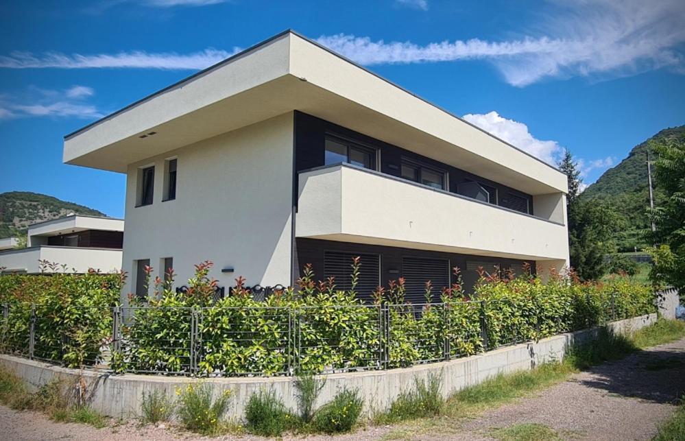 Appartamenti Moderni, Luminosi E Tranquilli Con Parcheggio Privato - Agritur La Tenuta Trento Exterior photo